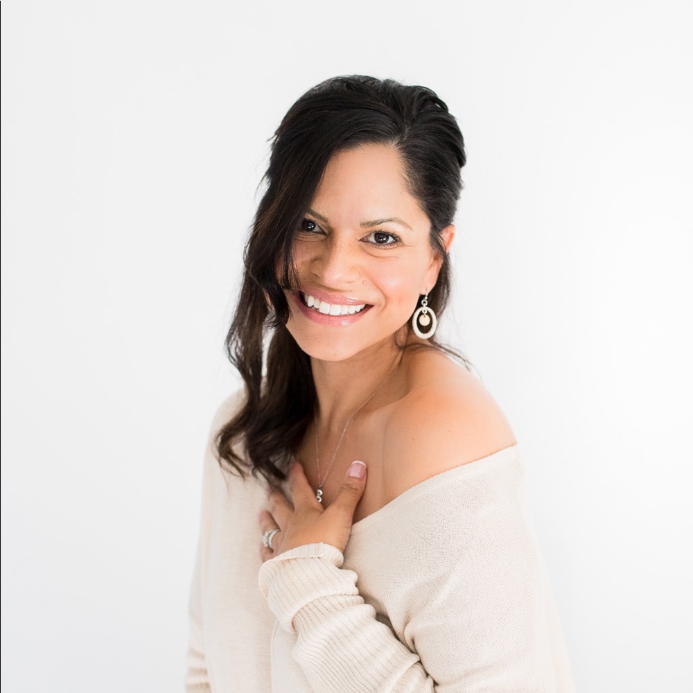 Meet your Posher, Yanira